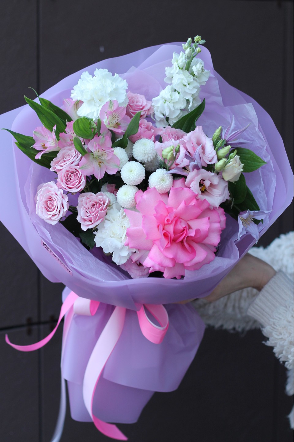 Букет Альвин - с добавлением зелени