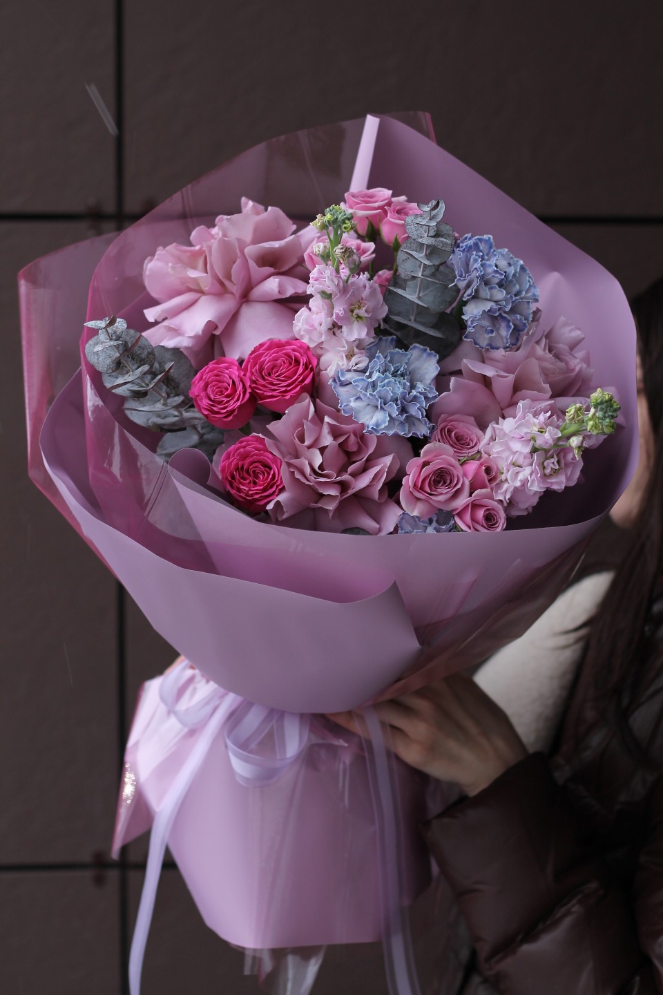 Букет с французской розой Мемори - быстрая доставка в Минске