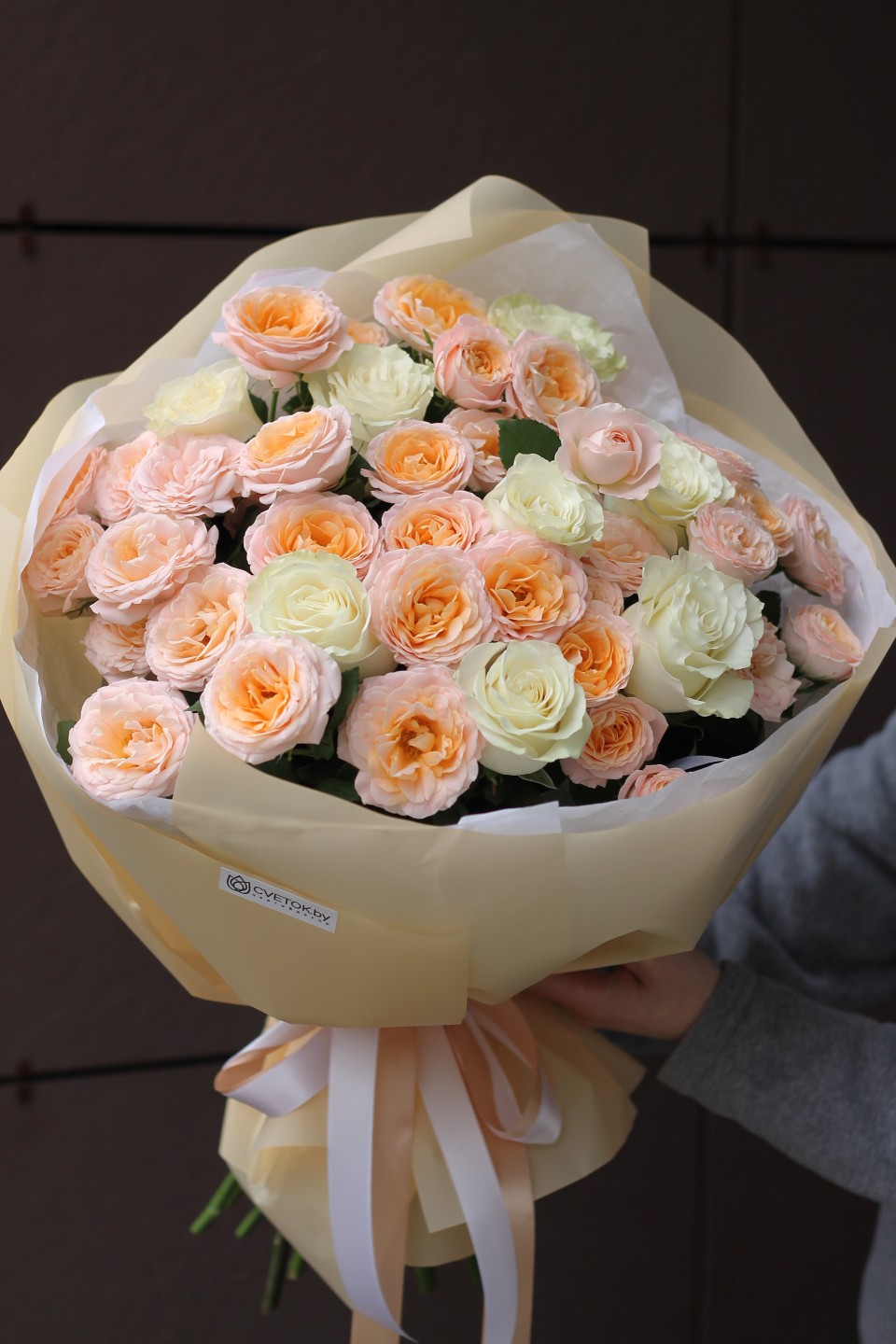 Букет Солнечный Персик - подарочное оформление