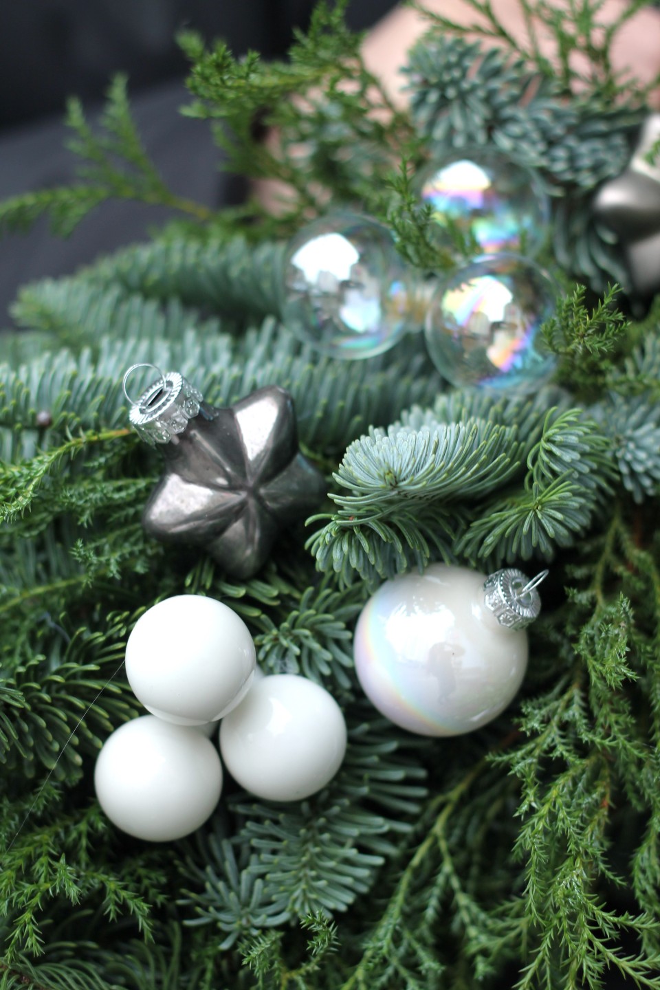 Венок новогодний Северный Олень - подарочное оформление