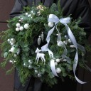 Венок новогодний Северный Олень - быстрая доставка в Минске - миниатюра