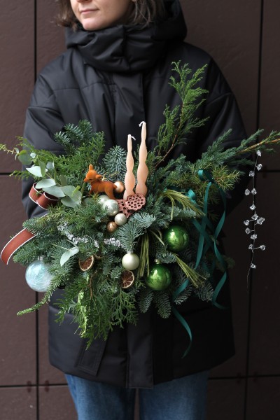 Композиция новогодняя "Олененок Бэмби"