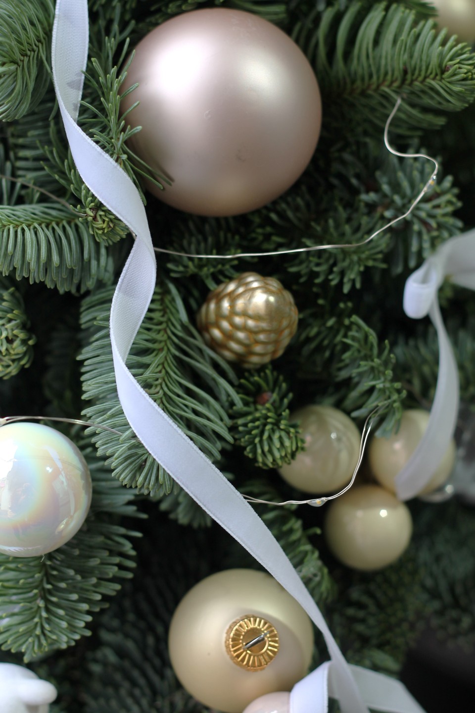 Новогодняя елочка Лесная Принцесса - с добавлением зелени