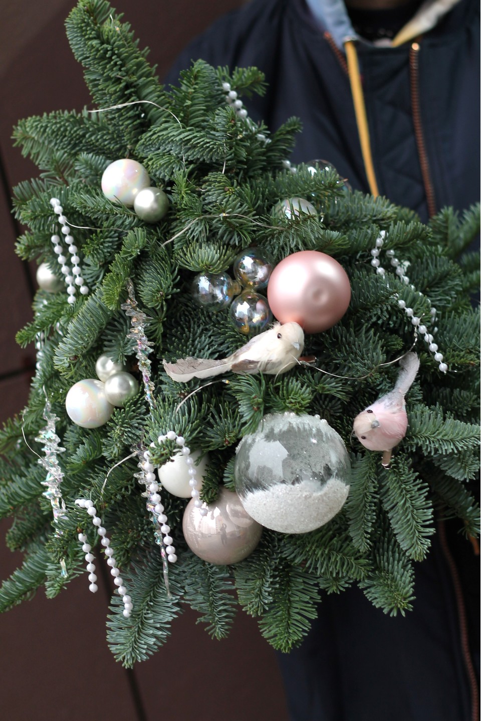 Новогодняя елочка Зимняя Птичка - с добавлением зелени