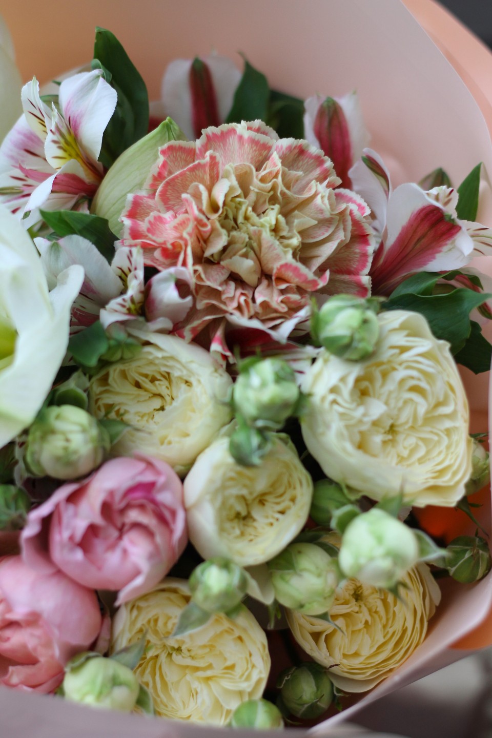 Букет Танец Бабочек - с добавлением зелени