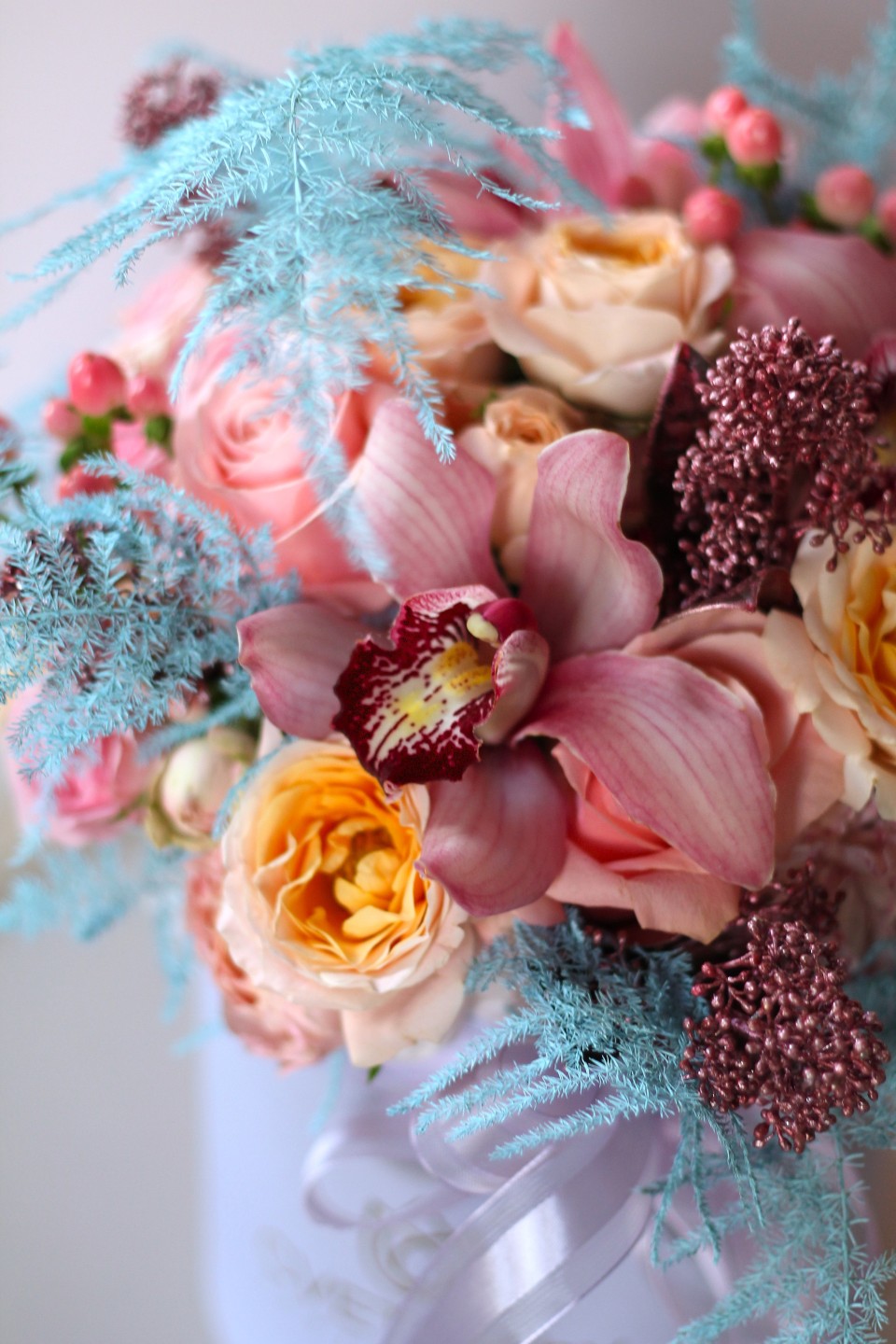 Коробочка с орхидеей цимбидиум Виктория 8