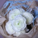 Букет с ранункулюсами Зимний Ангел - с доставкой по Минску - миниатюра