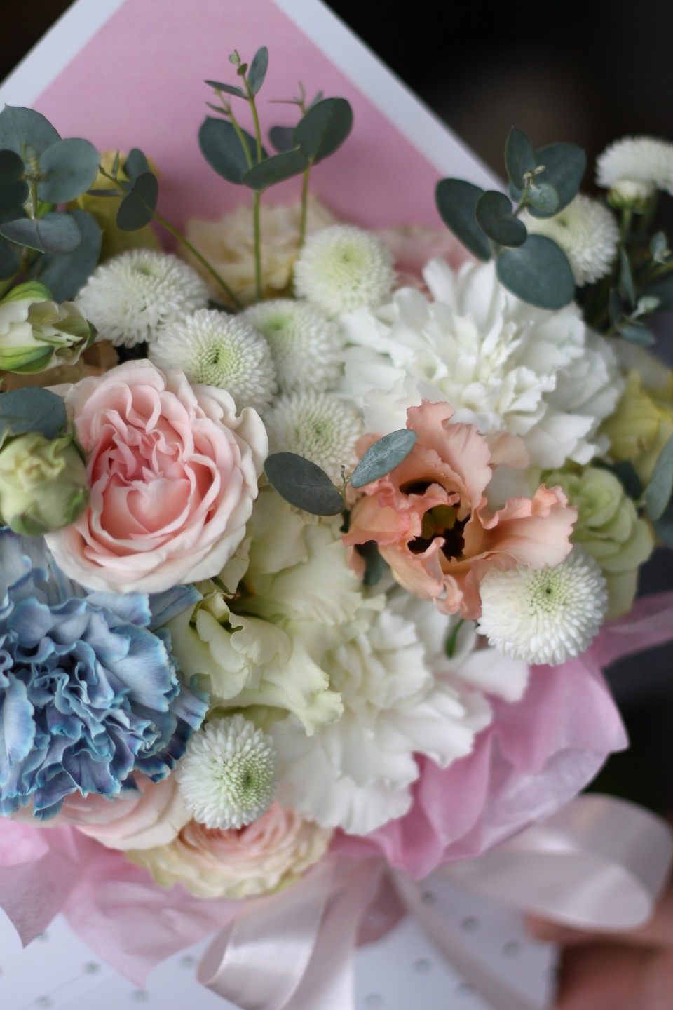 Конветр с цветами Парфюм - с доставкой по Минску