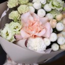 Букет с кустовой хризантемой Ньютон Мелодия Сердца - быстрая доставка в Минске - миниатюра