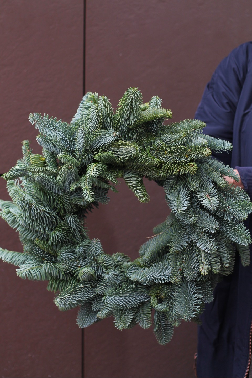 Новогодний венок из Нобилиса - с добавлением зелени