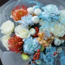 Букет с белой кустовой розой Маленькая тайна - с доставкой по Минску - миниатюра