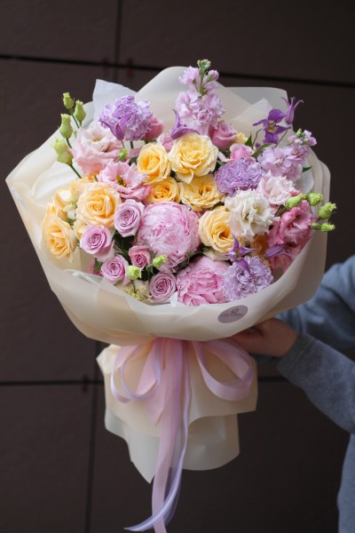 Букет с розовыми пионами "Дышу тобой"