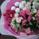 Букет с орхидеей цимбидиум Свидание в Париже  - подарочное оформление - миниатюра