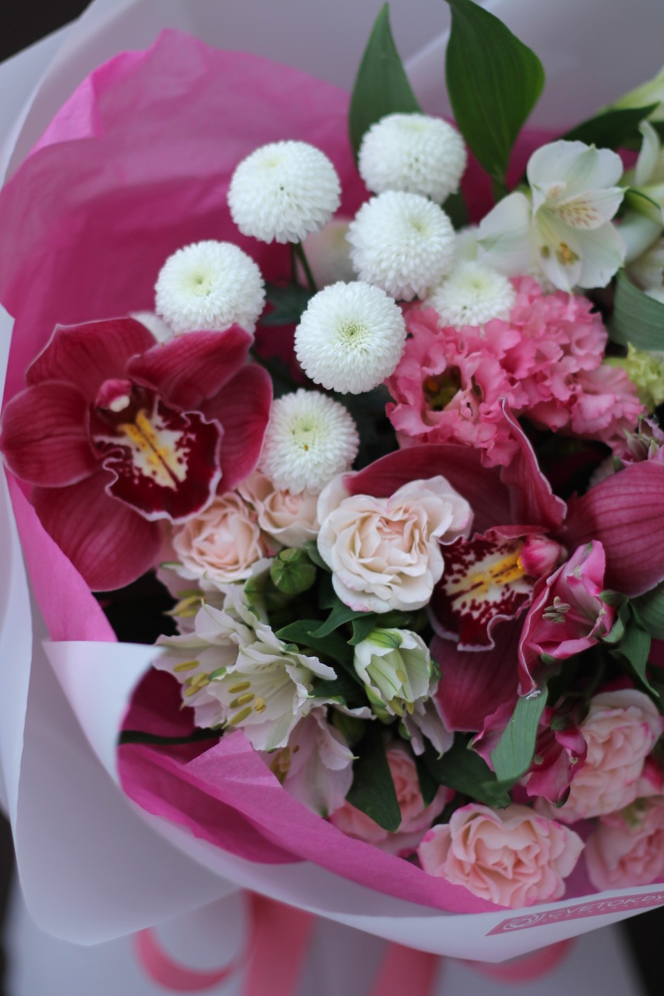 Букет с орхидеей цимбидиум Свидание в Париже  - с доставкой по Минску