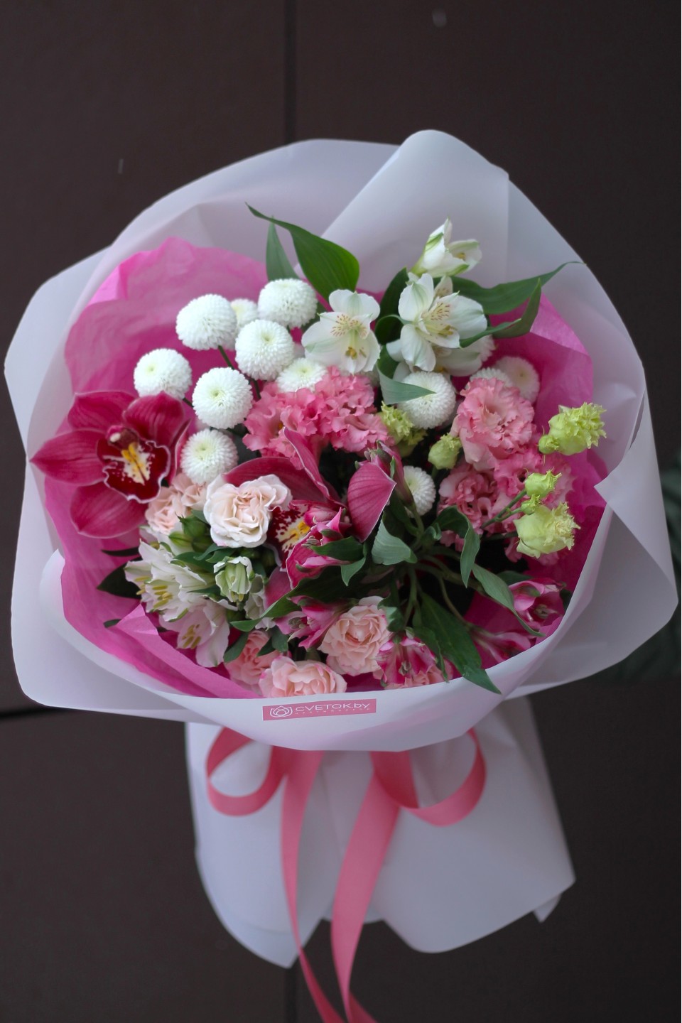 Букет с орхидеей цимбидиум Свидание в Париже 