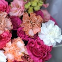 Букет Яркая Дива - с добавлением зелени - миниатюра 