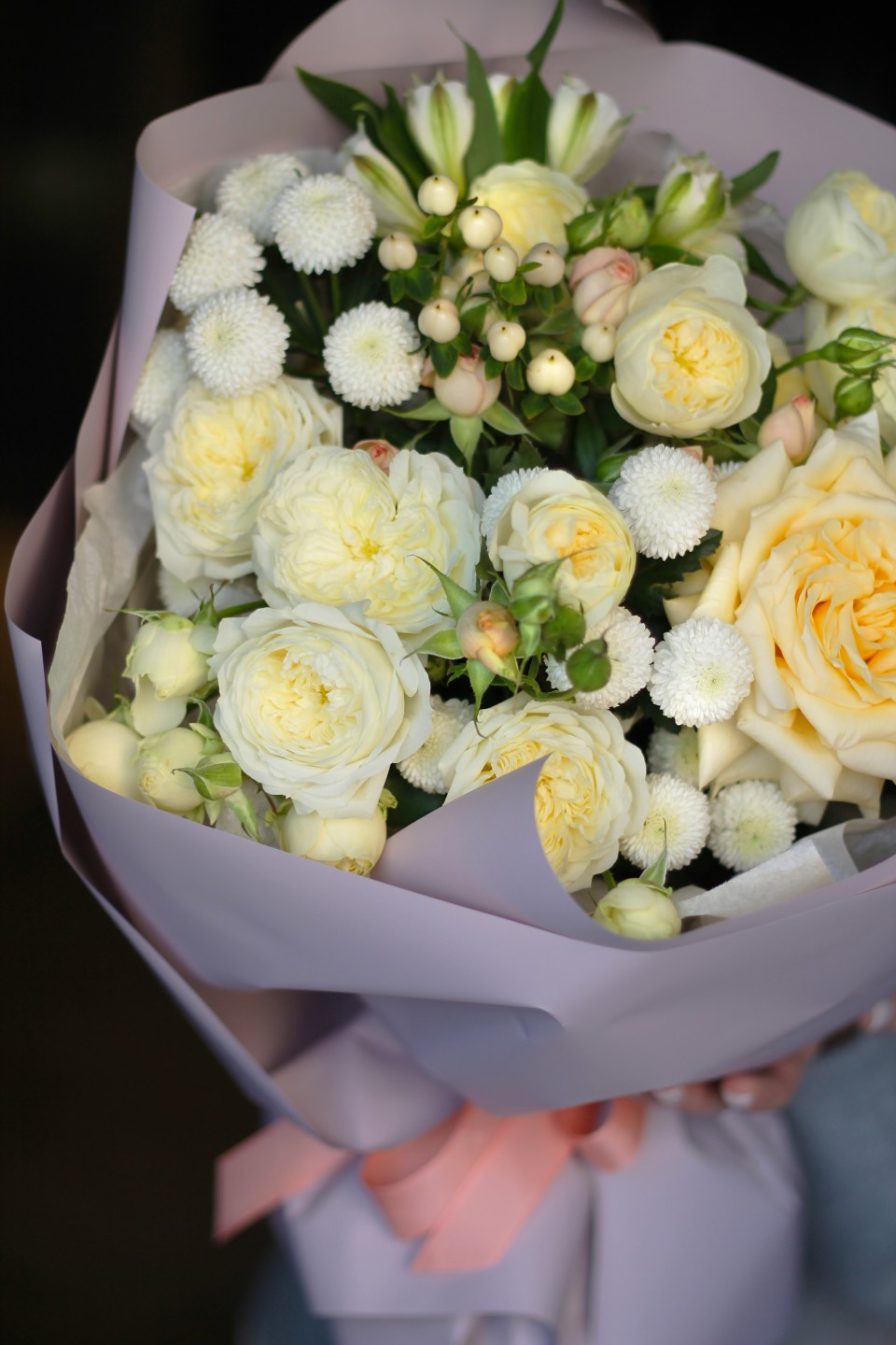 Букет с пионовидными розами Аливия - с доставкой по Минску