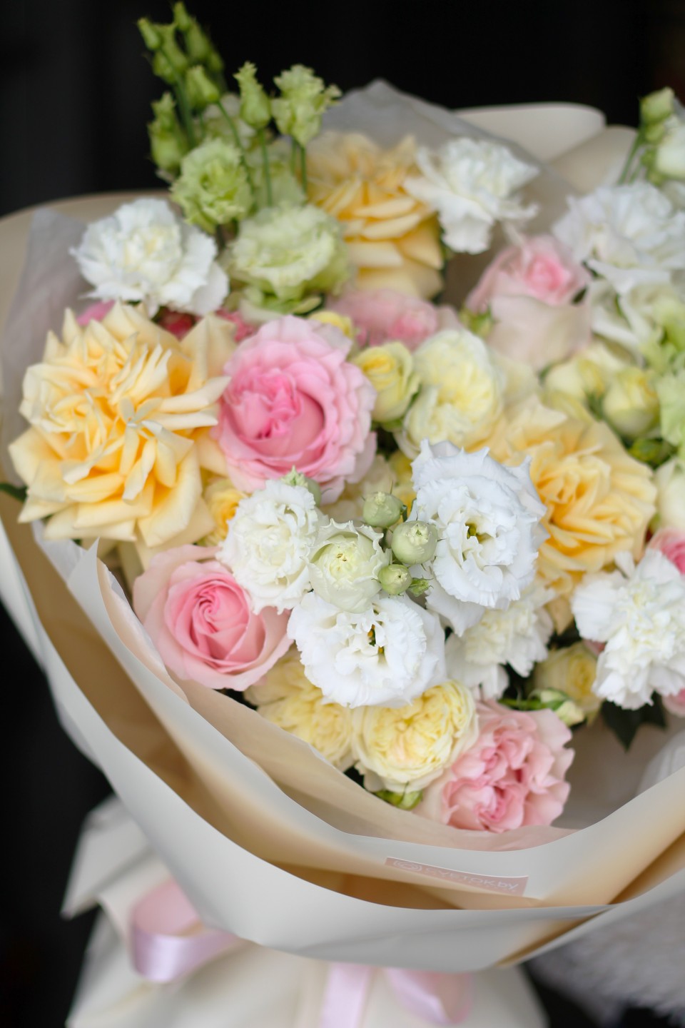 Букет с французской розой Огни твоей души - с доставкой по Минску