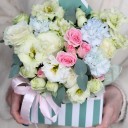 Конверт с эустомой Небосвод - с добавлением зелени - миниатюра 