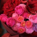 Букет с красным амарилисом "Французский шик" - с добавлением зелени - миниатюра 