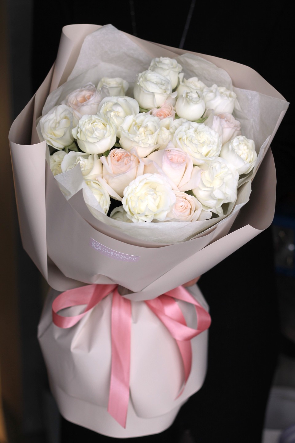 Букет из микса роз "Любимой Девушке"