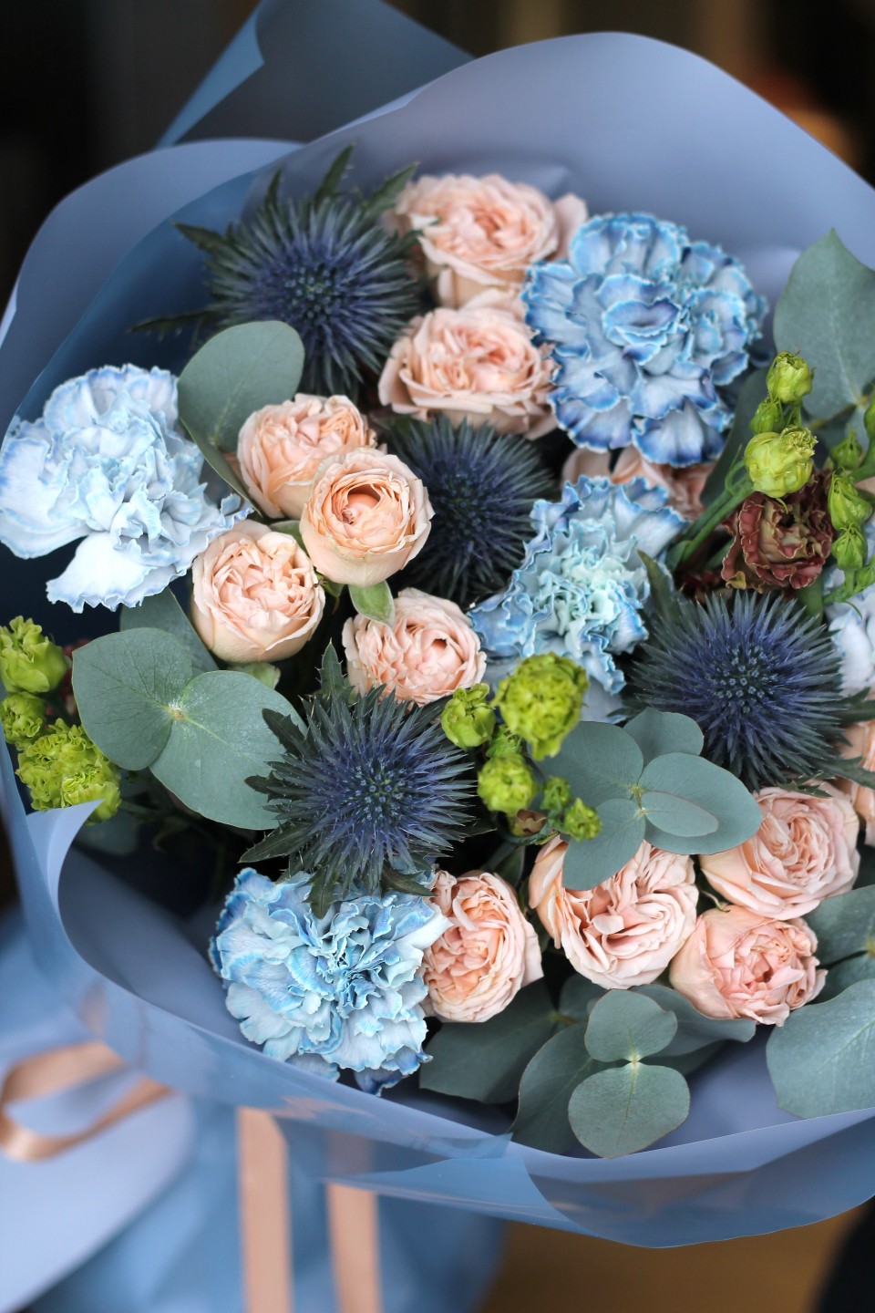 Букет с синими гвоздиками "Сапфировое Сердце" - с доставкой по Минску