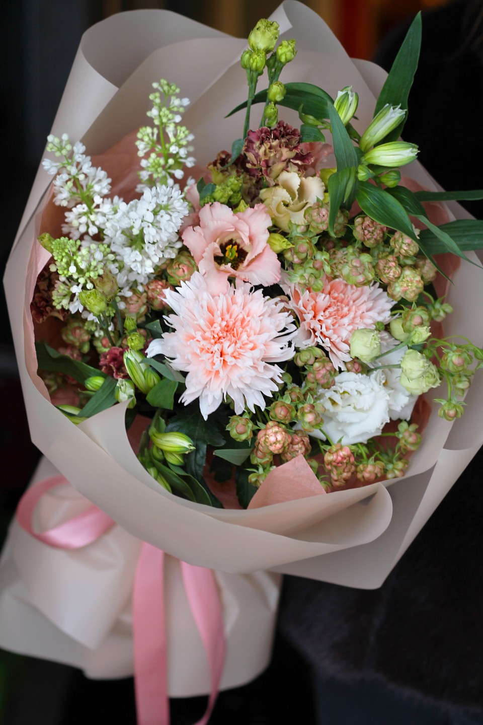 Букет с белой сиренью "Мелодия сада" - с доставкой по Минску