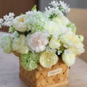 Корзинка с пионовидными розами Лунная Тропа - с доставкой по Минску - миниатюра