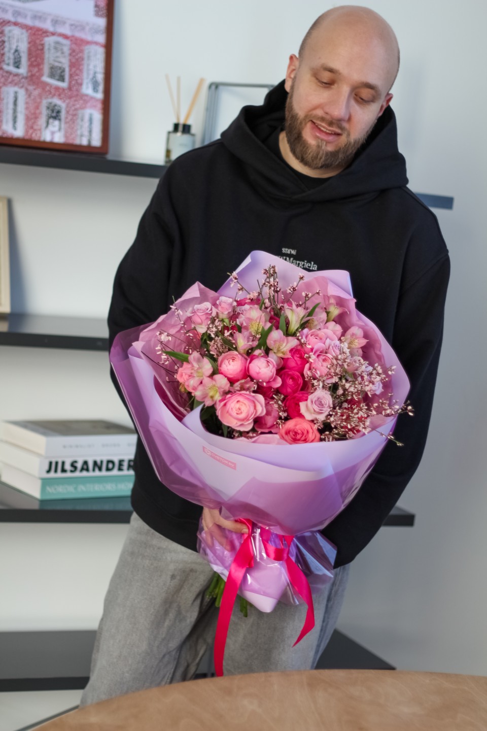 Букет с пионовидными розами Сияющая Любовь - с доставкой по Минску