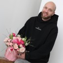 Коробка с тюльпанами Страстное Признание - с добавлением зелени - миниатюра 