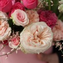 Коробка с тюльпанами Страстное Признание - быстрая доставка в Минске - миниатюра