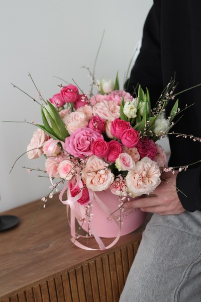 Коробка с тюльпанами "Страстное Признание"