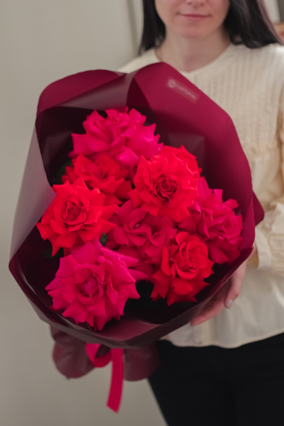 Букет с французскими розами Сказочный Закат - подарочное оформление