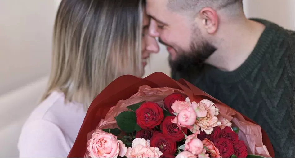 Какие цветы подарить девушке на 14 февраля