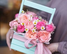 Цветы в ящичках