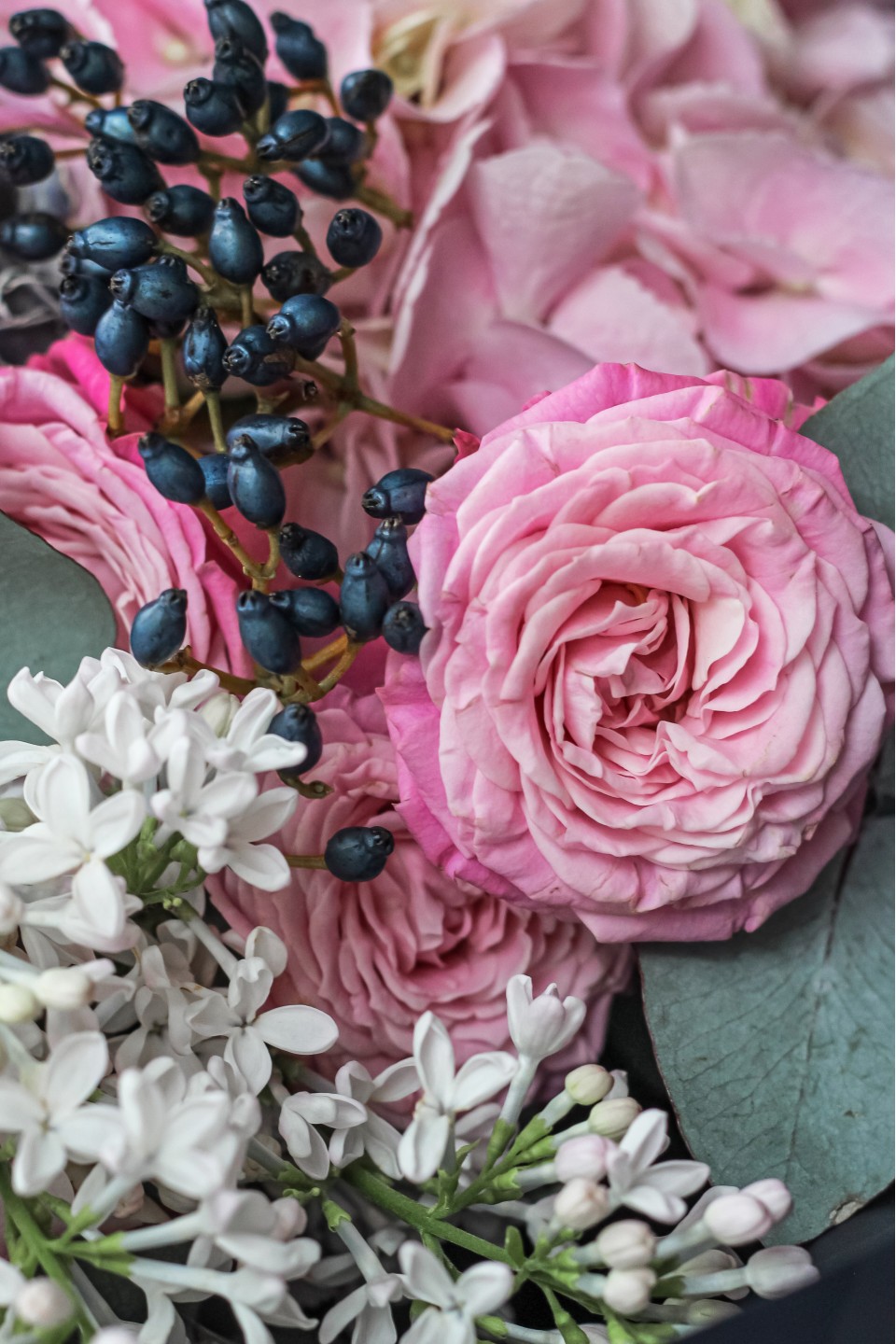 Букет Гортензия и кварц - с добавлением зелени