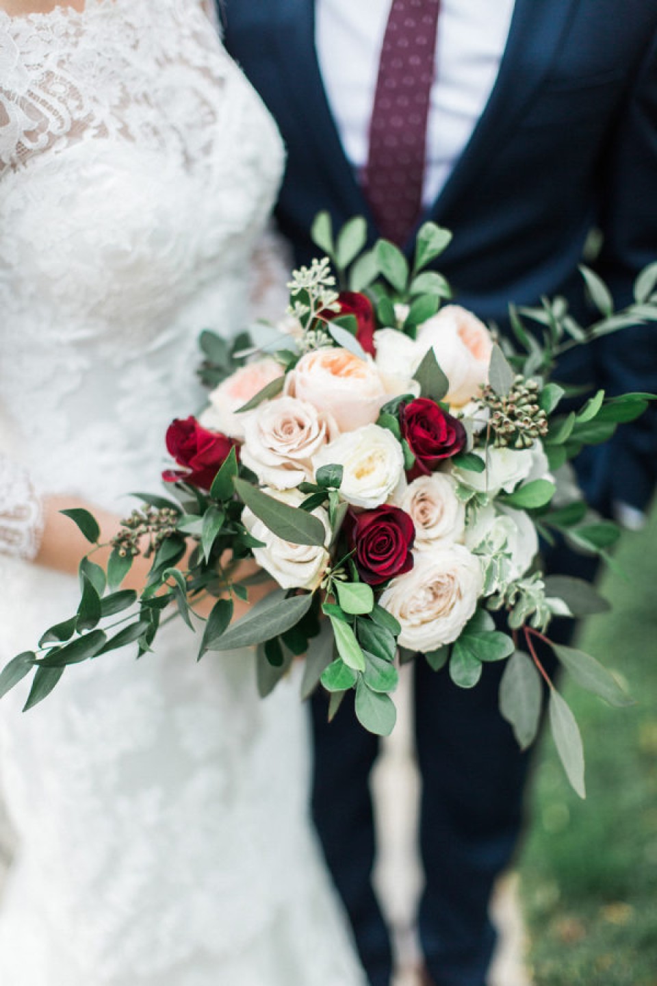 Букет Малиновый вкус - с добавлением зелени