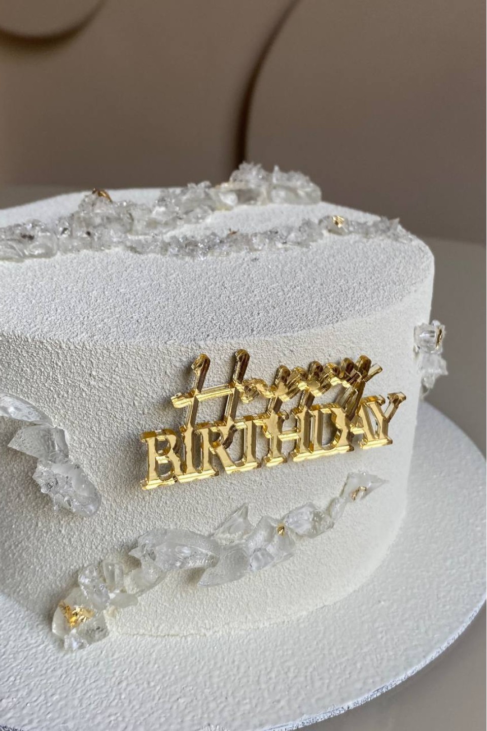 Торт велюровый с кристаллами «С Днем Рождения»