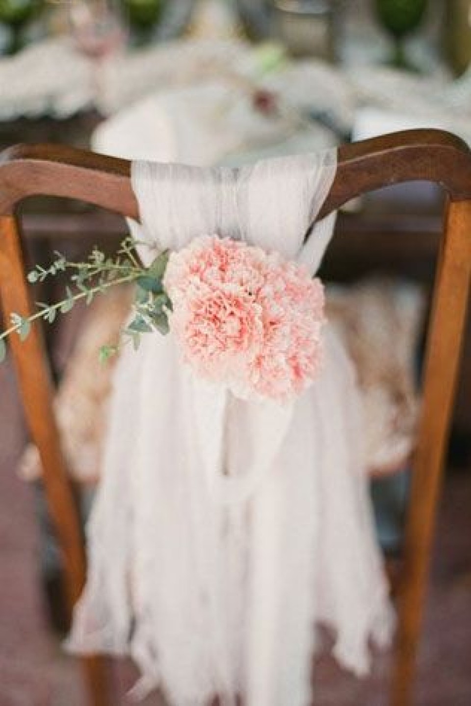 Оформление стула Эпл Ти