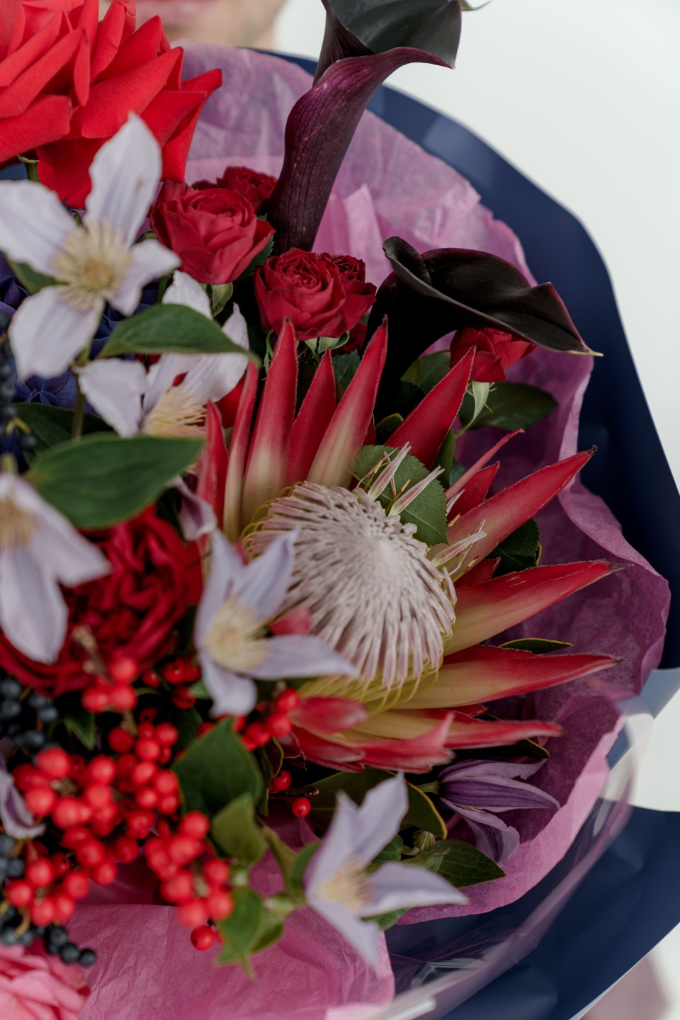 Букет Secrets - с доставкой по Минску