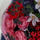 Букет Secrets - с добавлением зелени - миниатюра 