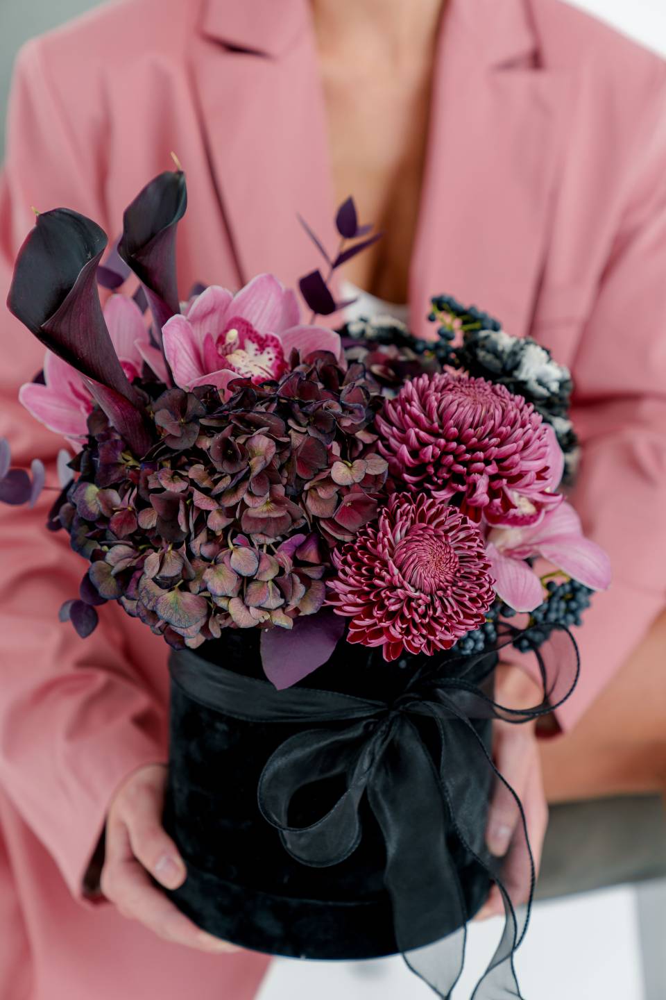 Композиция в черной коробке Эдди - быстрая доставка в Минске