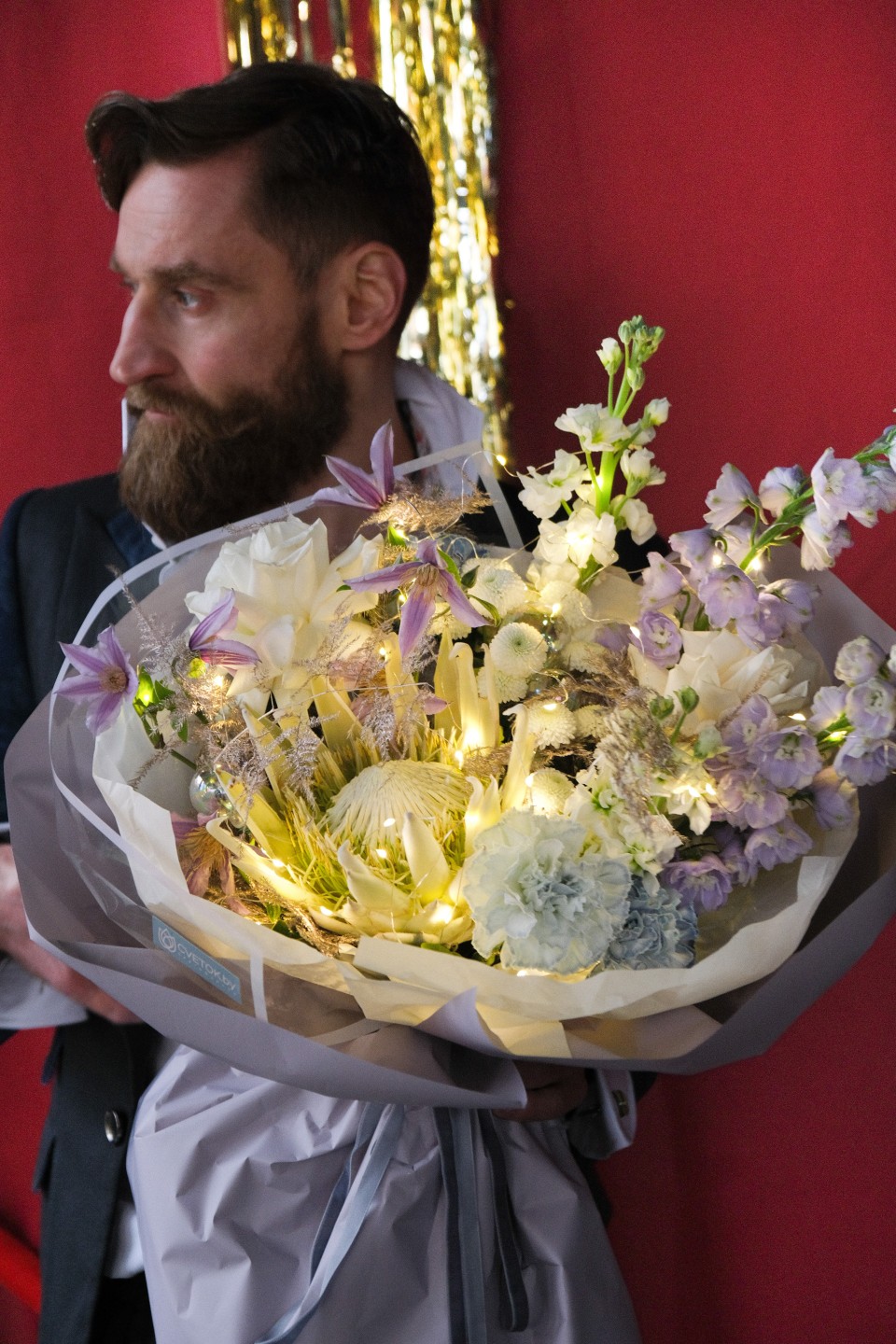 Букет Sparkling star - с добавлением зелени