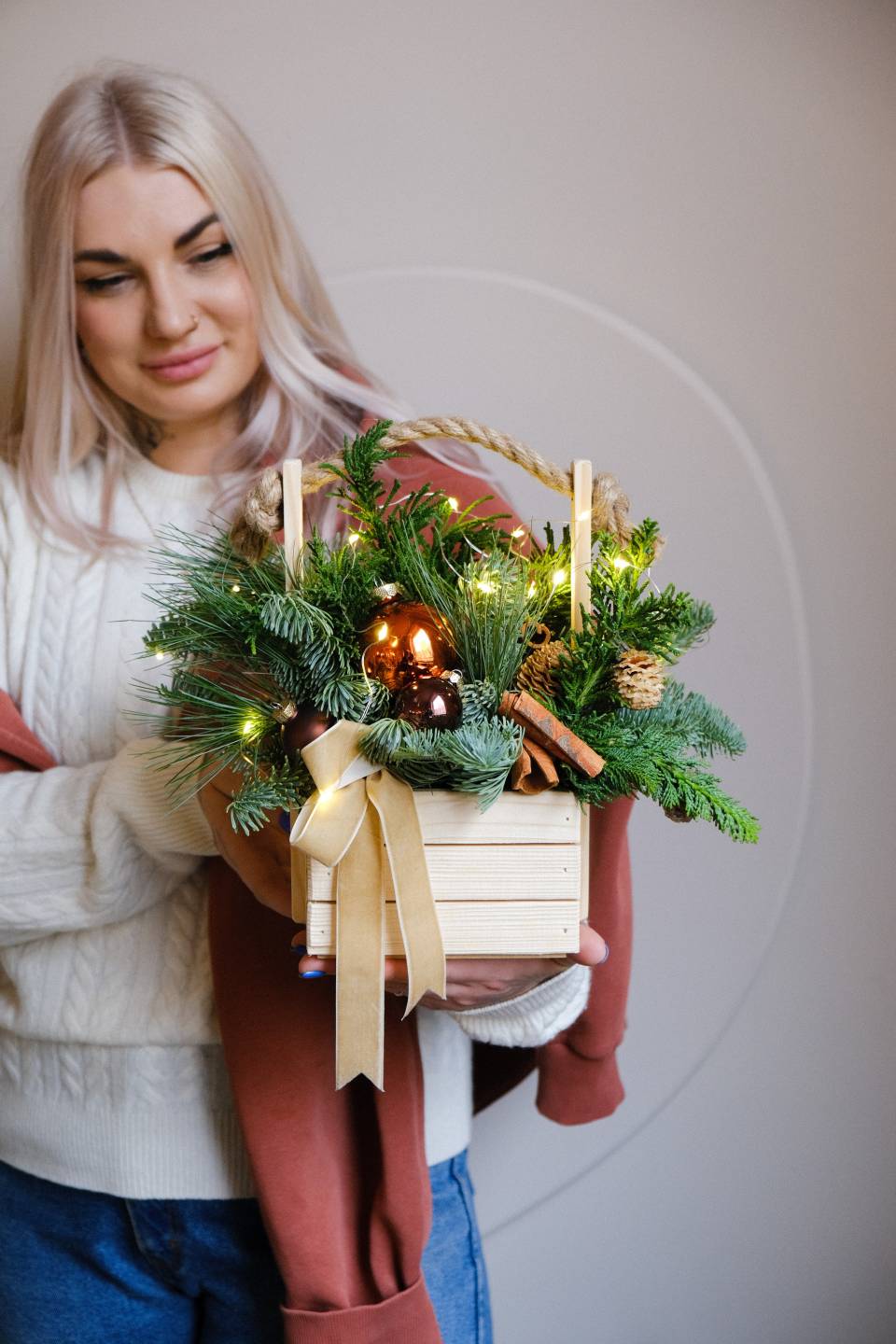 Композиция Новогодняя Искра - с добавлением зелени