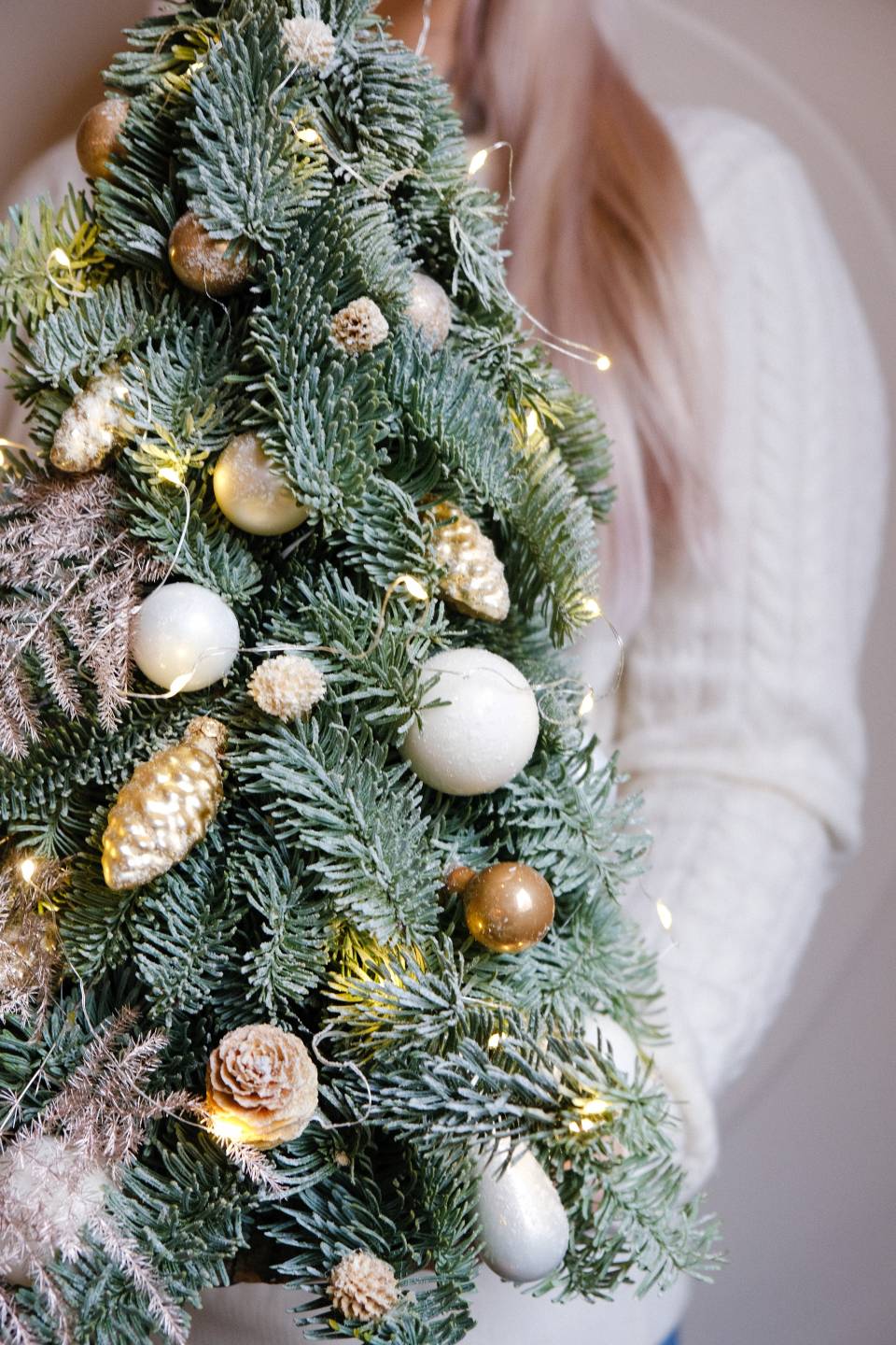 Ель новогодняя Лесная Гостья - с добавлением зелени