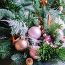 Композиция настольная Christmas Melody - с добавлением зелени - миниатюра 