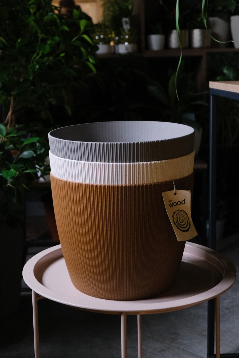 Кашпо ЭКО пластик - для женщины/молодой пары