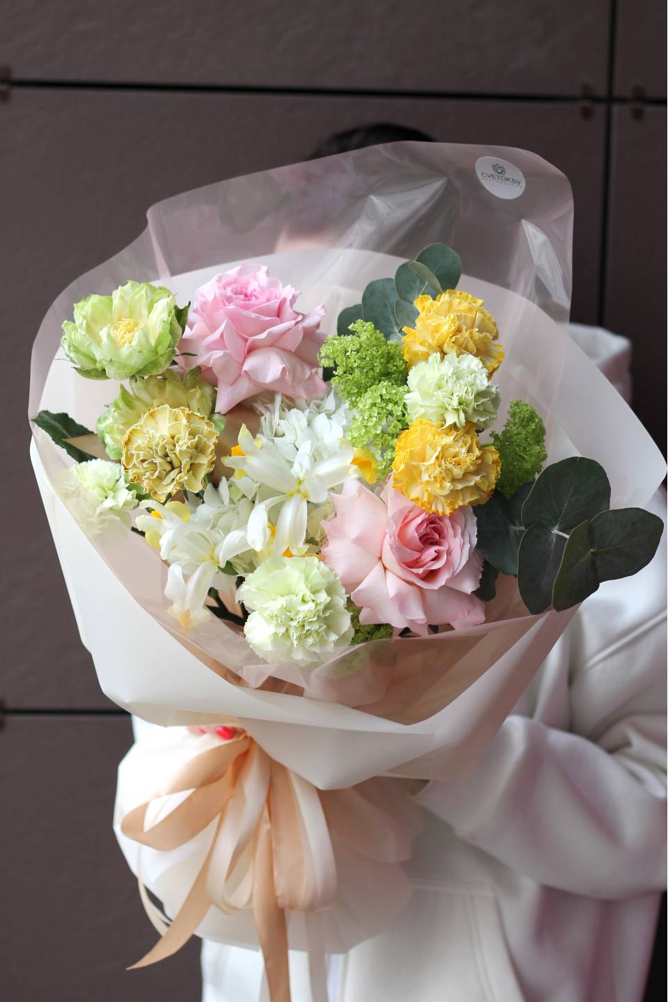 Букет Сириус - с добавлением зелени