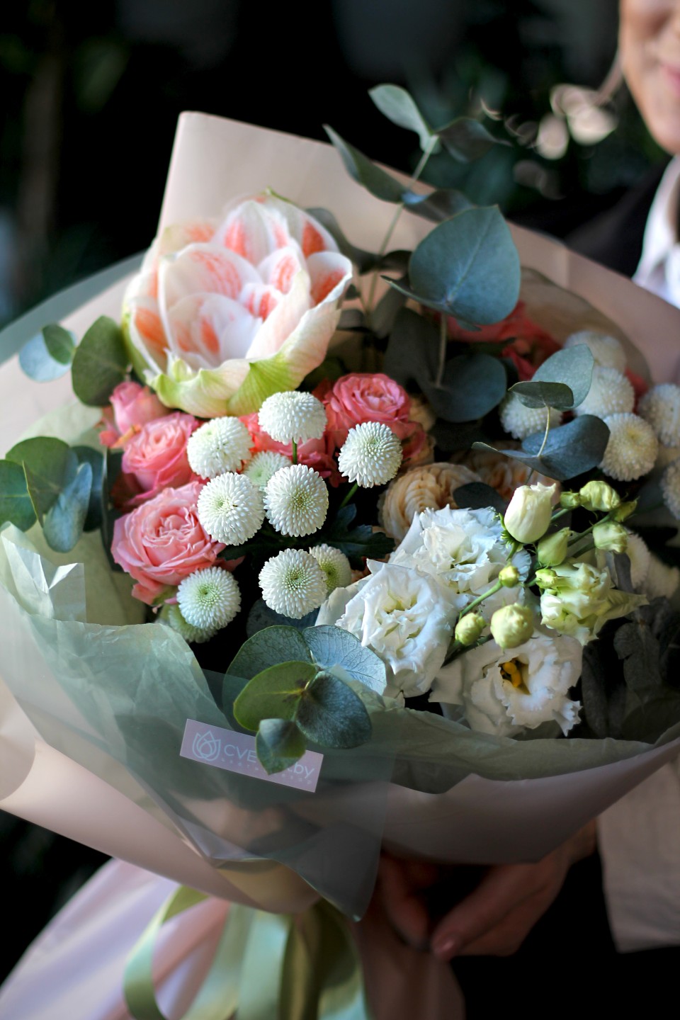 Букет Твой Взгляд - с добавлением зелени