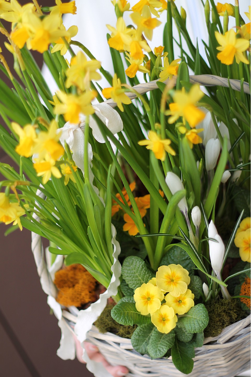 Корзина Солнечный День - с добавлением зелени